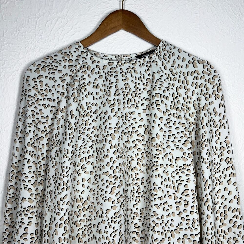 Express Leopard Animal Print Women's XS Black Tan Button Sleeve Cuff Flowy Top - Picture 5 of 12